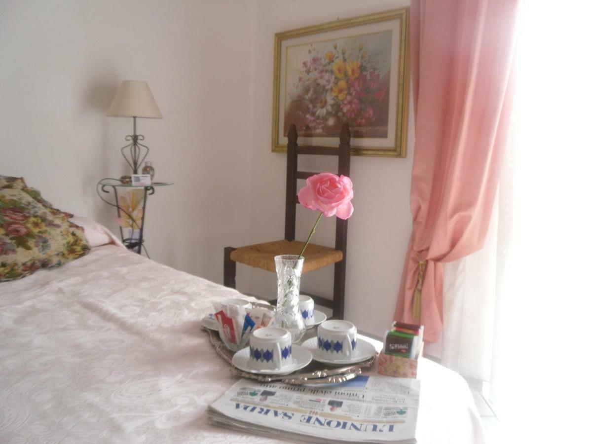 Milis Italia Guesthouse מראה חיצוני תמונה