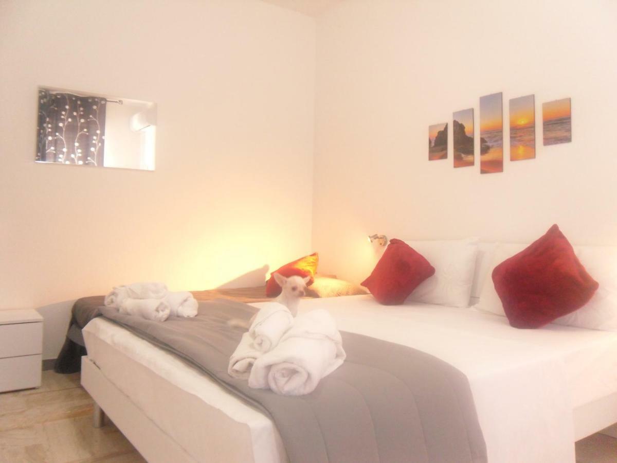 Milis Italia Guesthouse מראה חיצוני תמונה